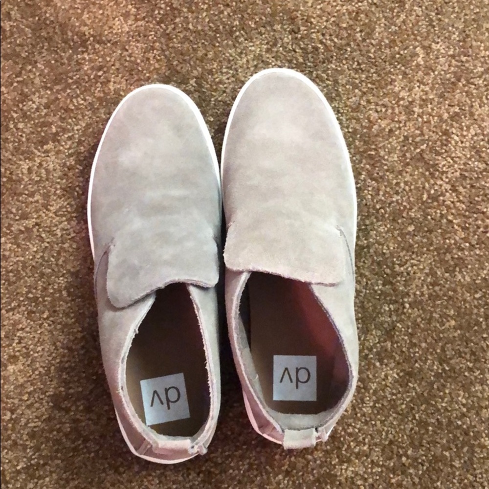 Sneakers - Picture 3 of 3